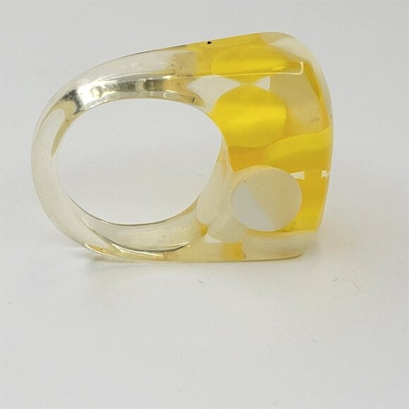 Lucite Resin Ring Yellow and White Clear See Through Rectangular Ring - Picture 5 of 10